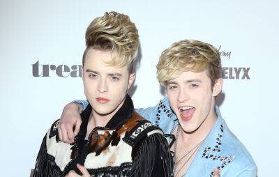 Jedward say they’ve received death threats over anti-monarchy comments - www.nme.com