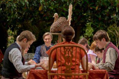 CW Sets Premiere Date for ‘A Waltons Thanksgiving’ - deadline.com - county Walton