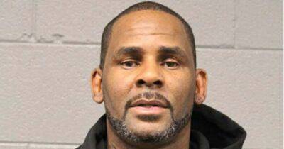 R. Kelly Convicted of Multiple Child Pornography Charges Following Racketeering, Sex Trafficking Conviction - www.usmagazine.com - Chicago