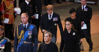 Sussexes and Waleses put on more shows of solidarity for Queen Elizabeth’s lying-in-state ceremonies - www.msn.com - county Imperial