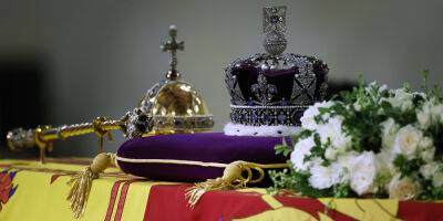 A Man Has Been Arrested After Rushing Queen Elizabeth's Coffin Lying in State - www.justjared.com - county Hall