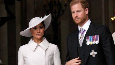 Meghan Markle and Prince Harry Uninvited to Sunday's Reception at Buckingham Palace - www.etonline.com - Scotland