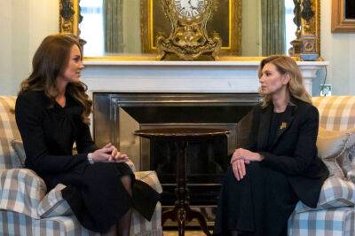 Kate Middleton Sits Down With Ukraine’s First Lady Olena Zelenska Ahead Of Queen’s Funeral - etcanada.com - county Hall - Ukraine