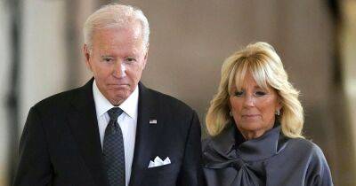 President Joe Biden and First Lady Jill Biden Pay Tribute to Queen Elizabeth II Before State Funeral: Pics - www.usmagazine.com - Britain - London - New York - USA - county Hall - state Delaware
