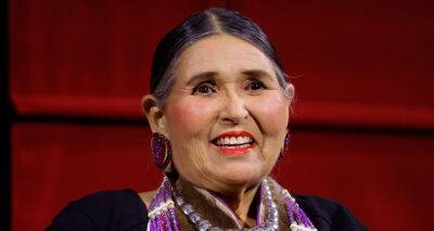 Sacheen Littlefeather Formally Accepts Apology from The Academy Over Racist Treatment at 1973 Oscars - www.justjared.com - Los Angeles - Canada - India
