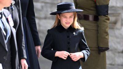Princess Charlotte Wears Special Brooch Tribute In Honor of Her Great-Grandmother Queen Elizabeth at Funeral - www.etonline.com - Netherlands - Japan