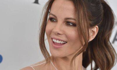Kate Beckinsale models a bikini and mermaid tail in video you have to see - hellomagazine.com