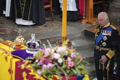 King Charles III Fights Back Tears During ‘God Save The King’ At Queen Elizabeth II’s Funeral - etcanada.com - city York - county Prince Edward