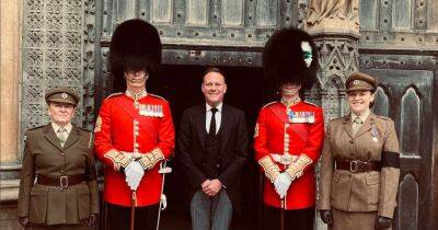 Coronation Street fans surprised to see Antony Cotton invited to Queen's funeral - www.ok.co.uk - Britain