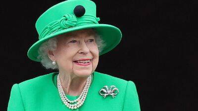 Royal Photographer Chris Jackson Reveals What Queen Elizabeth II Was Like Behind the Scenes (Exclusive) - www.etonline.com