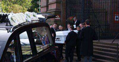 Family gather for funeral of 'rising star' Ashley Dale at Liverpool Cathedral - www.manchestereveningnews.co.uk