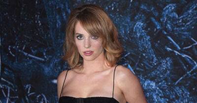 Maya Hawke agrees with Millie Bobby Brown's criticism of Stranger Things - www.msn.com