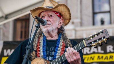 Willie Nelson Opens Up About Late Best Friend Paul English and How He Saved His Life (Exclusive) - www.etonline.com - Britain - Texas - county Worth - county Nelson