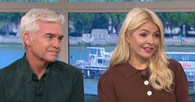 ITV This Morning viewers worried for Holly Willoughby as she looks like she's been 'crying' - www.dailyrecord.co.uk - county Hall