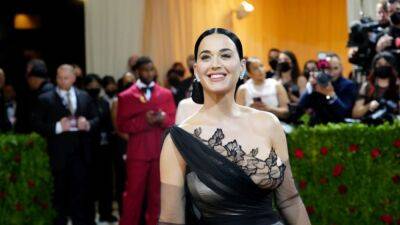 Why Katy Perry Says She'll Never Have a Full-Time Nanny for Daughter Daisy - www.etonline.com