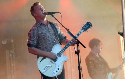 Queens Of The Stone Age reissue debut album alongside ‘Like Clockwork’ and ‘Villains’ with limited edition vinyl and more - www.nme.com