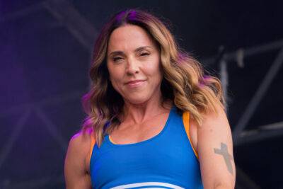 Mel C Reveals Body Shaming Comment From Spice Girls Financier Led To Eating Disorder - etcanada.com - city Elizabeth, county Day