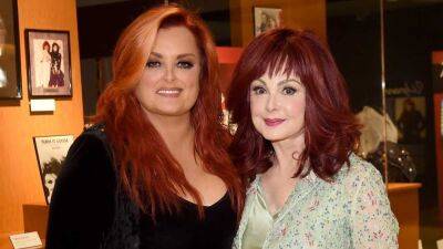 Wynonna Judd Recalls Saying Goodbye to Late Mother Naomi in First Interview Since Her Death - www.etonline.com