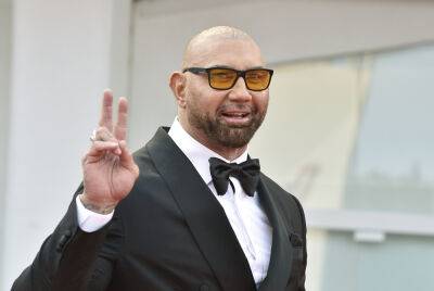 Dave Bautista Warns About The End Of Days In Creepy ‘Knock At The Cabin’ Trailer - etcanada.com