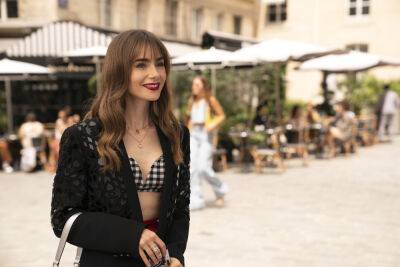 Lily Collins Is Looking Tres Chic In First Look At ‘Emily In Paris’ Season 3 - etcanada.com - France - Paris - Chicago - Philippines