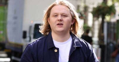 Lewis Capaldi 'freaked out' after taking medically prescribed cannabis oil - www.msn.com