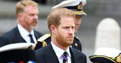 Prince Harry 'desperately wants to make late changes to memoir' after Queen's death - www.ok.co.uk