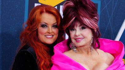 Wynonna Judd is still 'incredibly angry' about mother Naomi Judd's death, feeling 'closer' to sister Ashley - www.foxnews.com