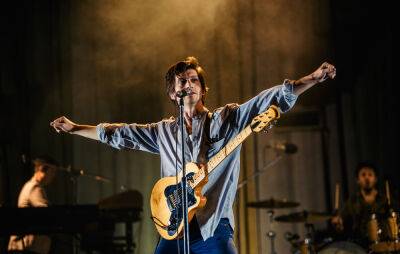 Watch Alex Turner serenade a couple during wedding first dance - www.nme.com