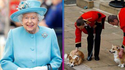 Queen Elizabeth II Was Comforted By Her Beloved Corgis 'In Her Final Hours,' Says Source - www.etonline.com - city Sandy
