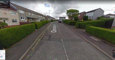Teen arrested after he was 'seen carrying sword' in Scots town - www.dailyrecord.co.uk - Scotland - city Inverclyde
