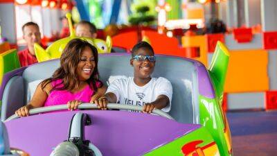 Sherri Shepherd Opens Up About Special Needs Son Jeffrey: 'I Want to Protect Him From Everything' - www.etonline.com - New York