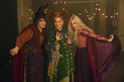 Bette Midler on potential ‘Hocus Pocus 3,’ song lyrics everyone gets wrong - nypost.com - state Massachusets - city Sanderson