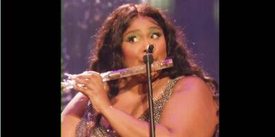 Lizzo Makes History Playing Former President James Madison's 200-Year-Old Crystal Flute in Concert - www.justjared.com - USA - Washington