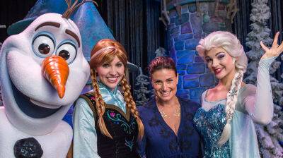 Idina Menzel Shares Funny Story About Meeting 'Elsa' Actress at Disney World - www.justjared.com - New York