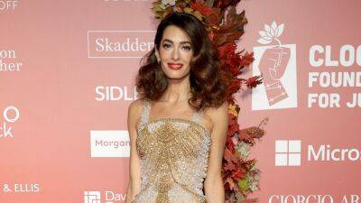 Amal Clooney Evokes Flapper Girl-Style in Gilded Versace - www.glamour.com - New York