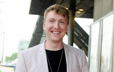 Joe Lycett responds to tabloid coverage of the way he trolled Liz Truss on TV - www.nme.com