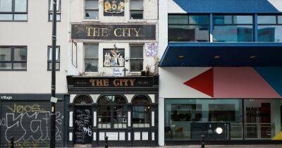 One of the Manchester's oldest pubs is not closing, yet - despite online rumours - www.manchestereveningnews.co.uk - Manchester - county Gloucester