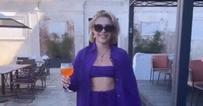 Fans praise ‘iconic’ Florence Pugh video showing star strutting with Aperol spritz in Venice: ‘Unbothered’ - www.msn.com - Jordan - Seattle - city Venice
