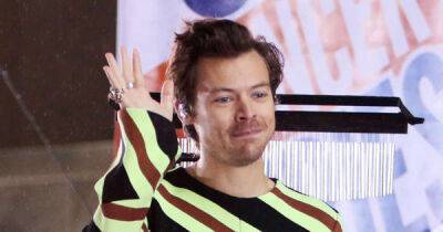 Harry Styles jokes about viral 'spitting' video during concert - www.msn.com - Britain - New York - Italy