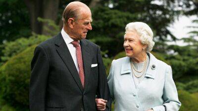 Queen Elizabeth II's Burial to Reunite Her With Prince Philip - www.etonline.com - county King George