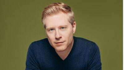 Anthony Rapp To Lead ‘Surviving Hollywood’ Docuseries In The Works With Cineflix - deadline.com - Hollywood