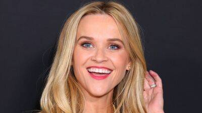 Reese Witherspoon Looks Kinda Punk Rock With Slicked Back Hair and Smoky Eyes — See Photo - www.glamour.com