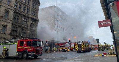 Old Jenners building on fire as crews race to Edinburgh city centre blaze - www.dailyrecord.co.uk - Scotland - city Edinburgh - Beyond