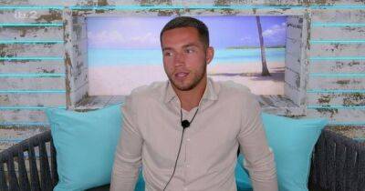 Expert says Love Island's Ron flirting with Samie 'will have genuine consequences' - www.dailyrecord.co.uk
