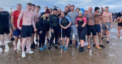 Ayrshire pub workers and customers raise over £2k at the polar plunge on New Year's Day - www.dailyrecord.co.uk - Scotland - Centre