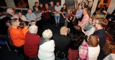 Hogmanay revellers bring in 2023 at the farm where Robert Burns penned Auld Lang Syne - www.dailyrecord.co.uk - Scotland
