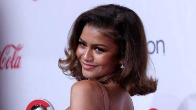 Zendaya Wore a Super-Dramatic Corset in Paris, and We Almost Missed It - www.glamour.com - Paris - London