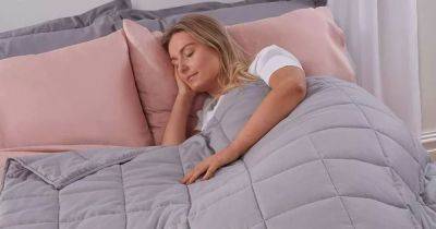 Amazon's £23 weighted blanket praised as shoppers 'fall asleep within two minutes' - www.ok.co.uk