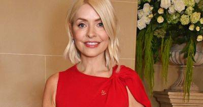 'Holly Willoughby to rebrand for Netflix but could benefit from some stability' - www.ok.co.uk