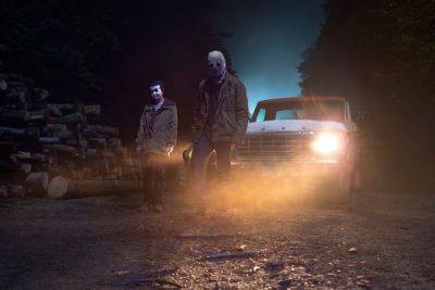 ‘The Strangers: Chapter 1’ Clip: Renny Harlin Helms A Trilogy Of Home Invasion Horror Coming In 2024 - theplaylist.net - county Scott - city Tyler